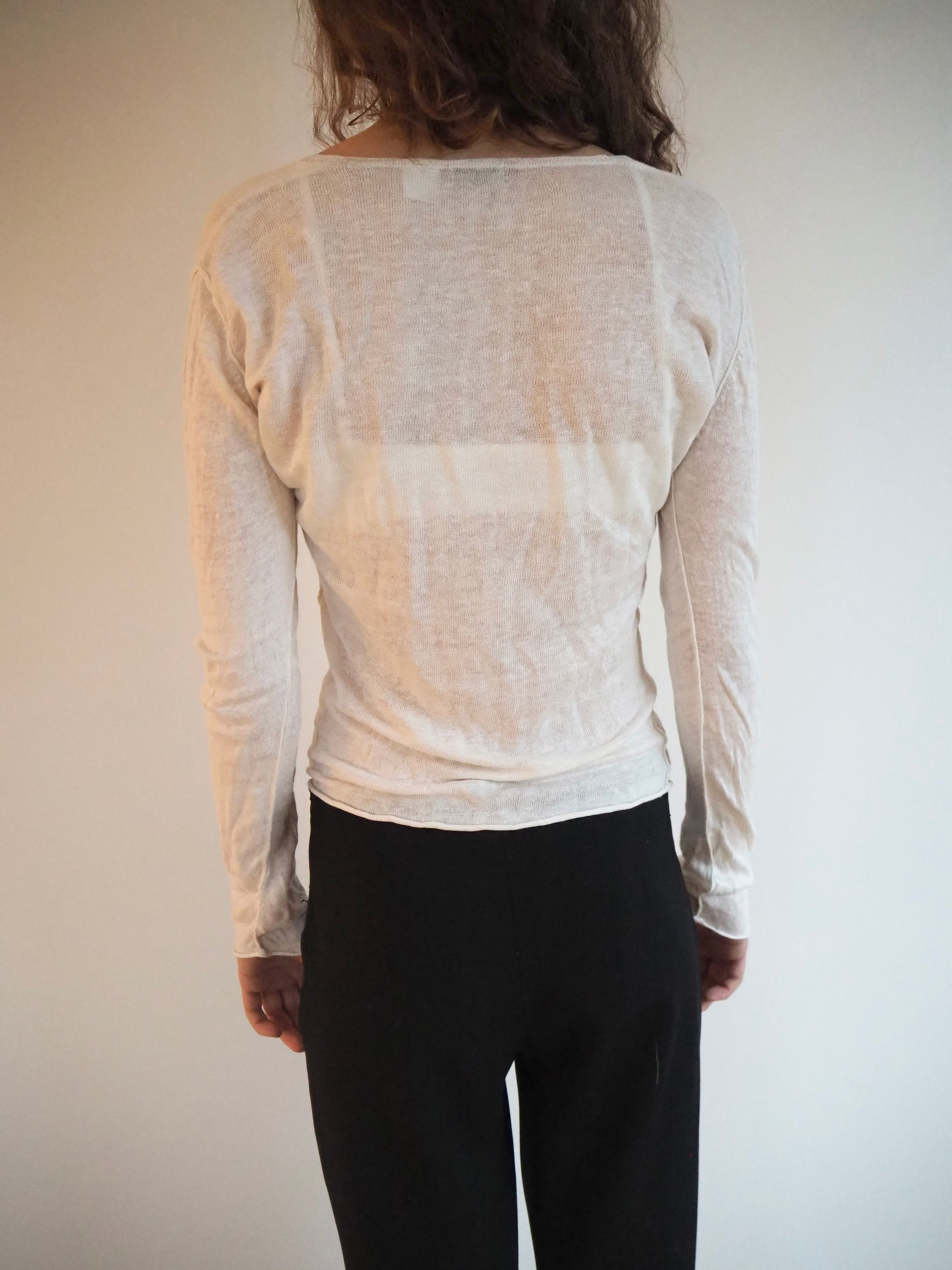 Linen long sleeve with buttons